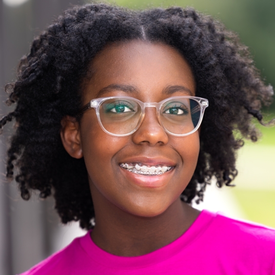 Elizabeth Brisé head shot