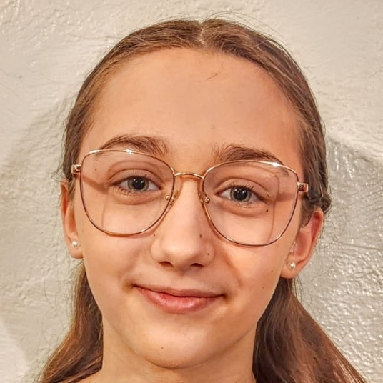 Sydney Hrinda head shot