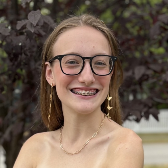 Emily Carrell head shot