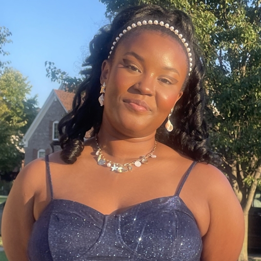 La'Trece Bolton head shot