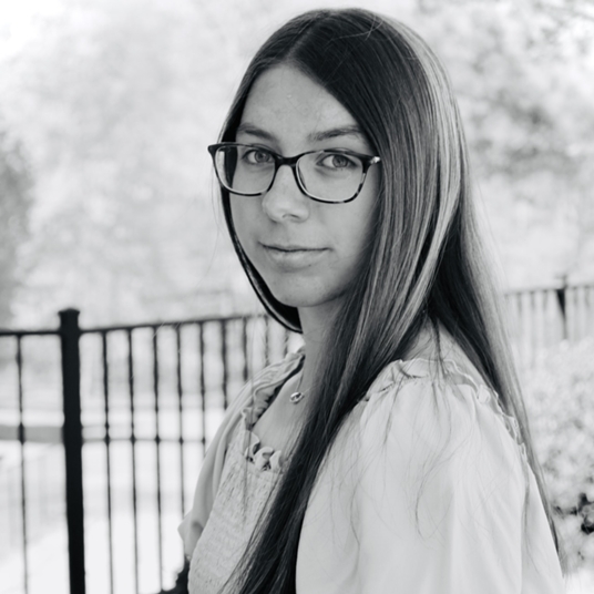 Mylie Oliver head shot
