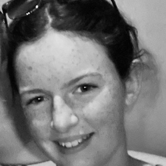 Callie Suter head shot