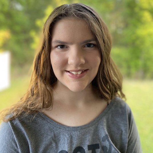 Madelyn Dysart head shot