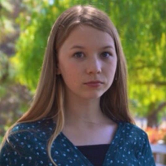 senior girls pinafore