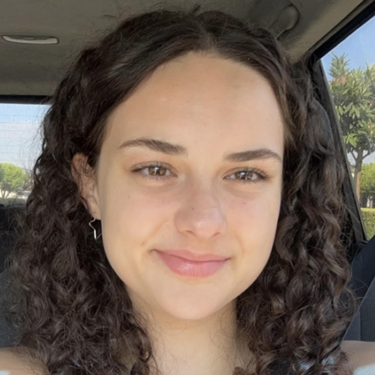 Andromeda Bruschke head shot