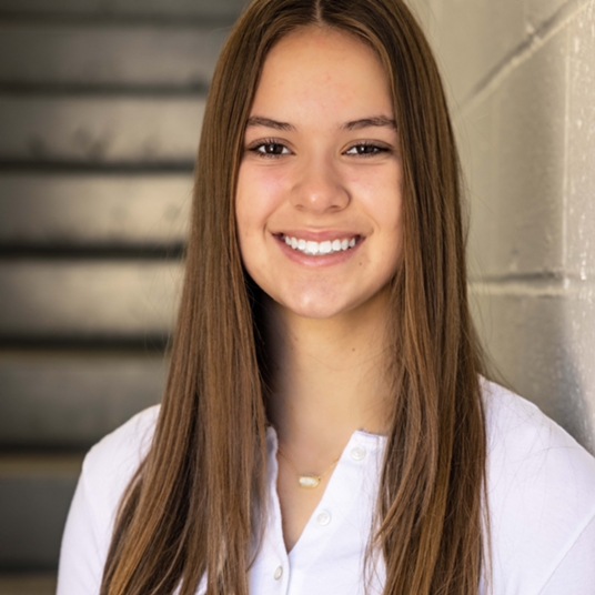 Julia Schumm head shot