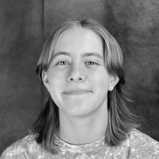 Janelle Suek head shot