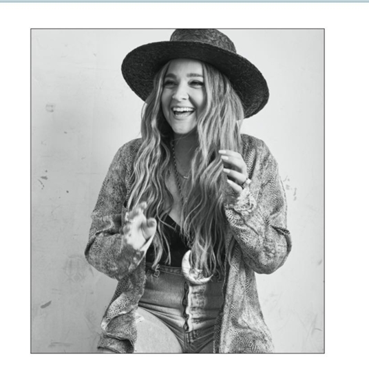 Alisan Porter head shot