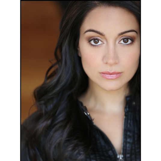 Shanelle Gray head shot