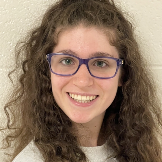 Amanda Riedel head shot