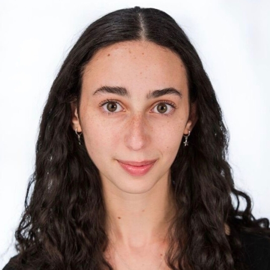 Carol Beyda (Masqued Narrator 1/Eliza) head shot