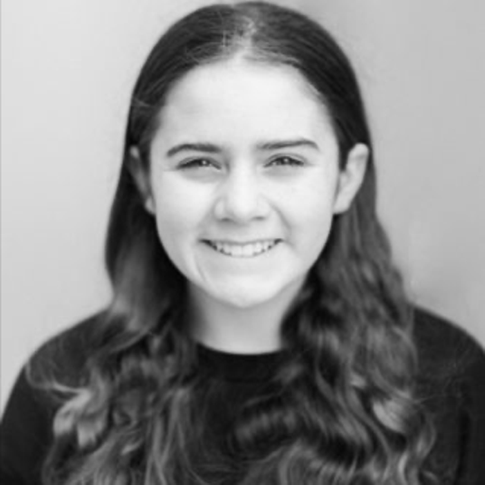 Caroline Liewehr head shot
