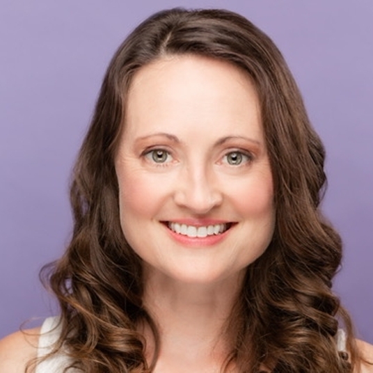 Sarah Zahn, Soprano head shot