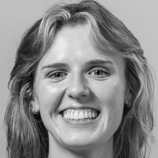 Julie Beck head shot