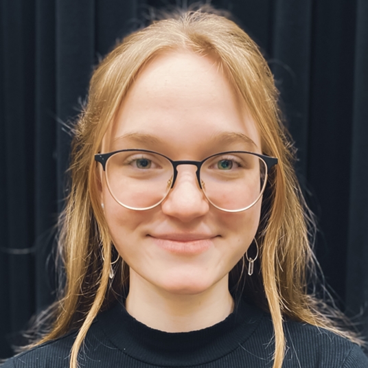 Maddie Crane head shot