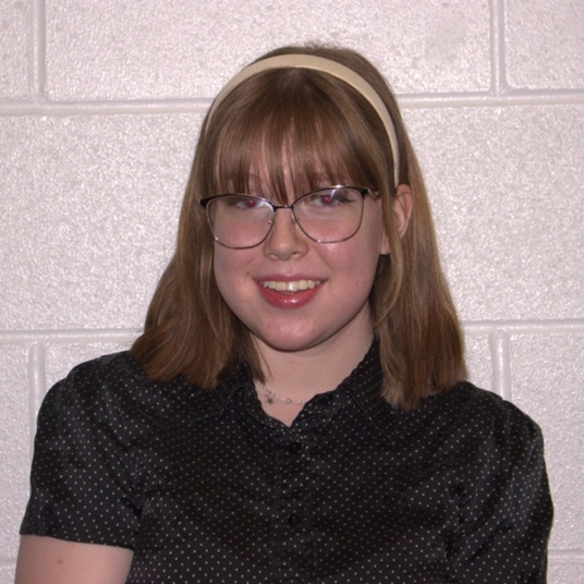 Makayla Molnar head shot