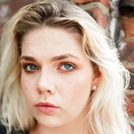 Cerys Bishop head shot