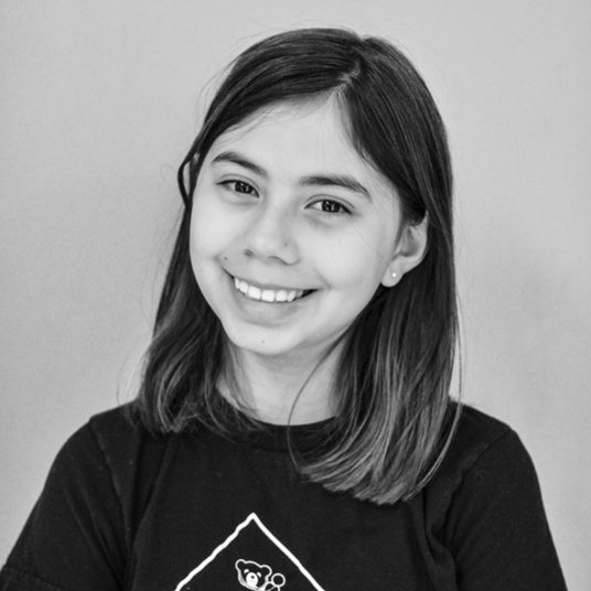 Amelia Anguizola head shot