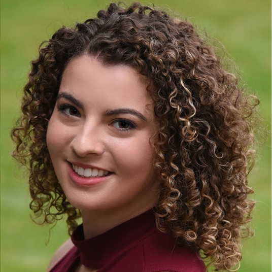Eleni Hanson head shot