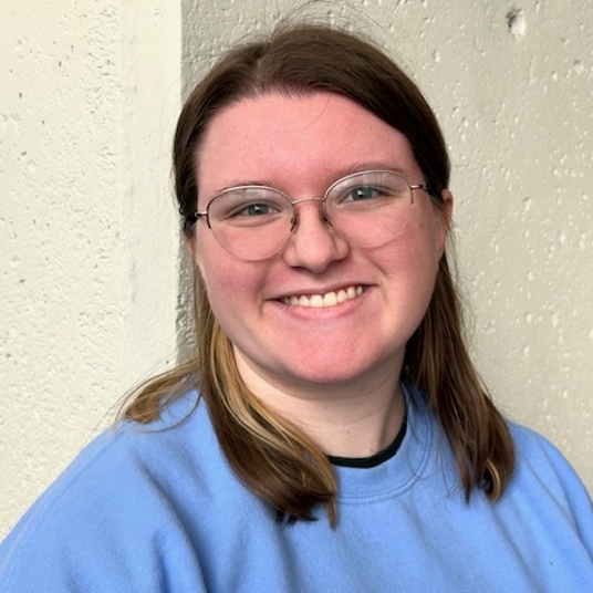 Lilli Arnold head shot