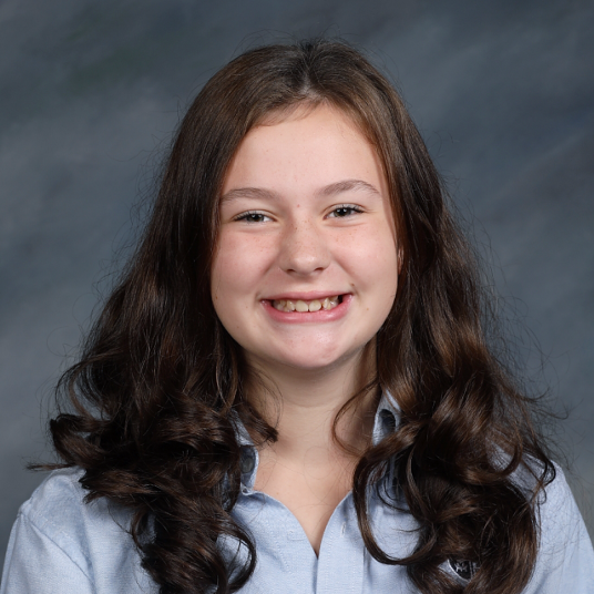 Olivia Chila '25 head shot