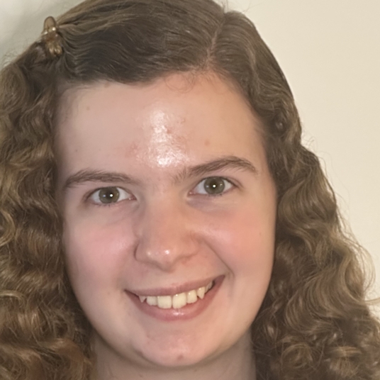 Sarah Caruso head shot