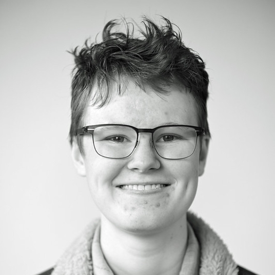 Madeleine Buergel head shot