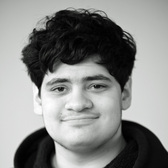 Ezra Walsh head shot