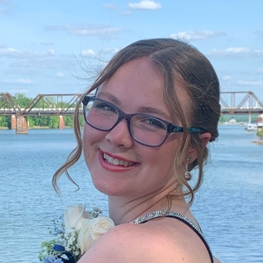 Hannah Kaiser head shot