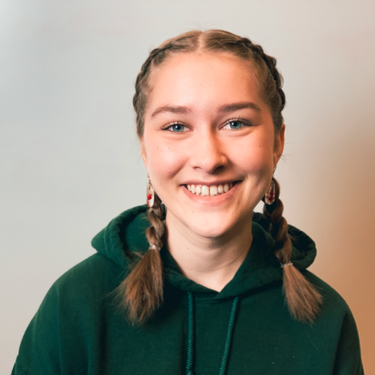 Sienna Steinhardt head shot