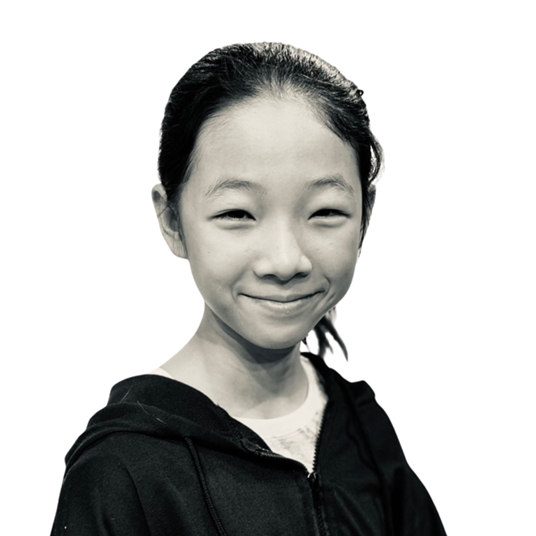 Ivy Chang '30 head shot