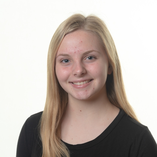 Anna Kate Burrows head shot