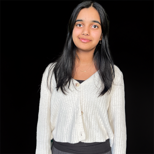 Angelica Suri head shot