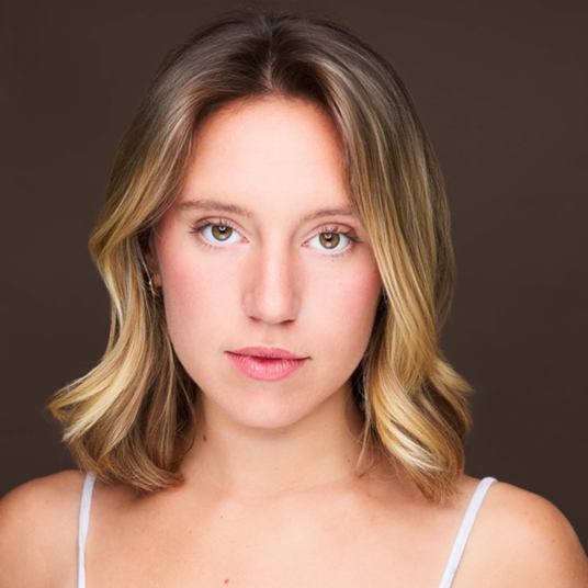 Caroline Hines head shot