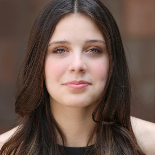 Hannah Wright head shot