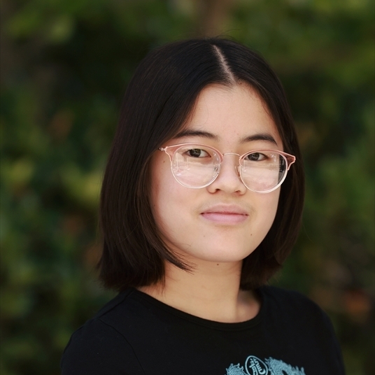 Danielle Chan ('25) head shot