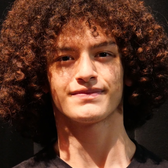 Cesar De Leon head shot