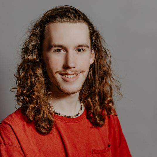 Zachary Warren head shot