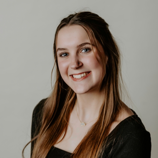 Holli Holt head shot