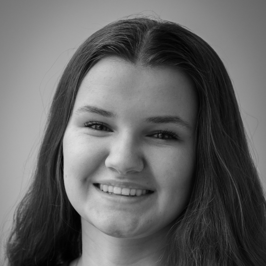 Erin Schmitt head shot