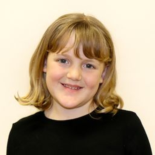 Aislyn Volk head shot