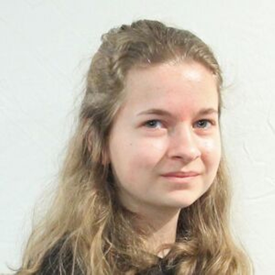 Chloe McDougall head shot