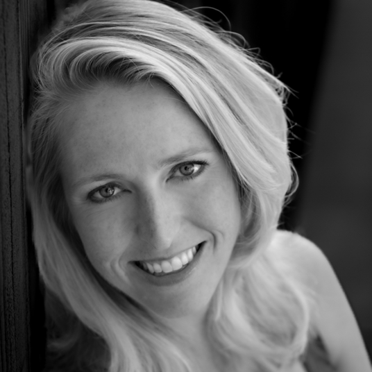 Maureen Russell head shot
