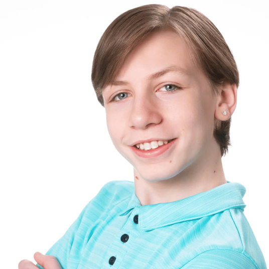 Dylan Schachter head shot