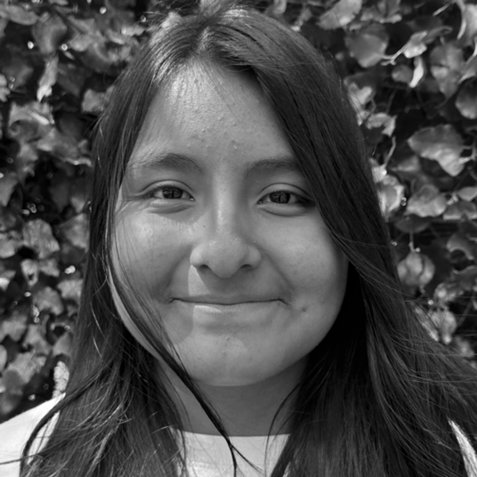 Kimberly De La Cruz Alor head shot