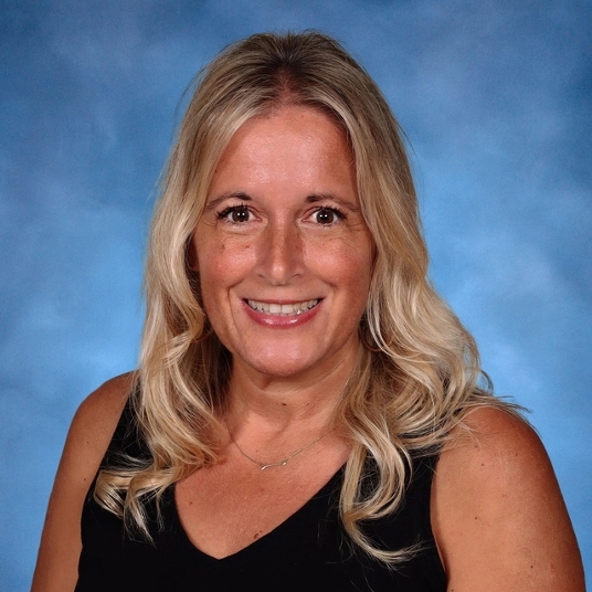 Amanda Powell head shot