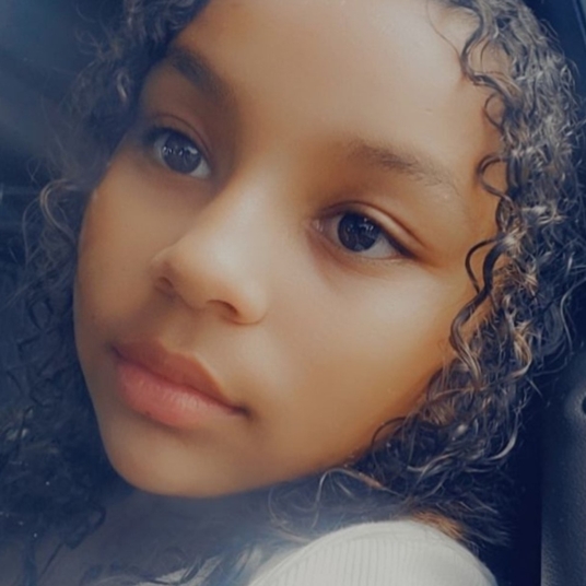 Jazzy Jennings head shot