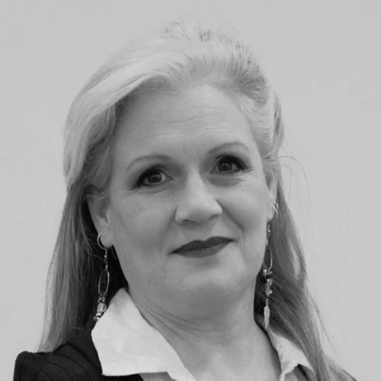 Dianne Perry head shot