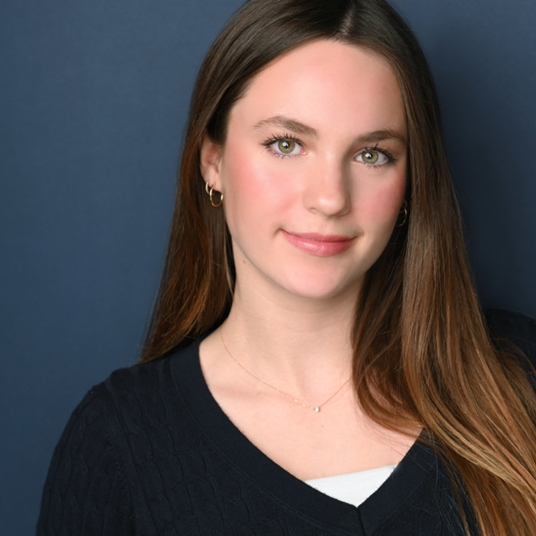 Lauren Norrix + head shot