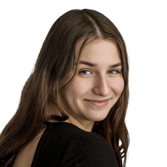 Lila Halleran head shot